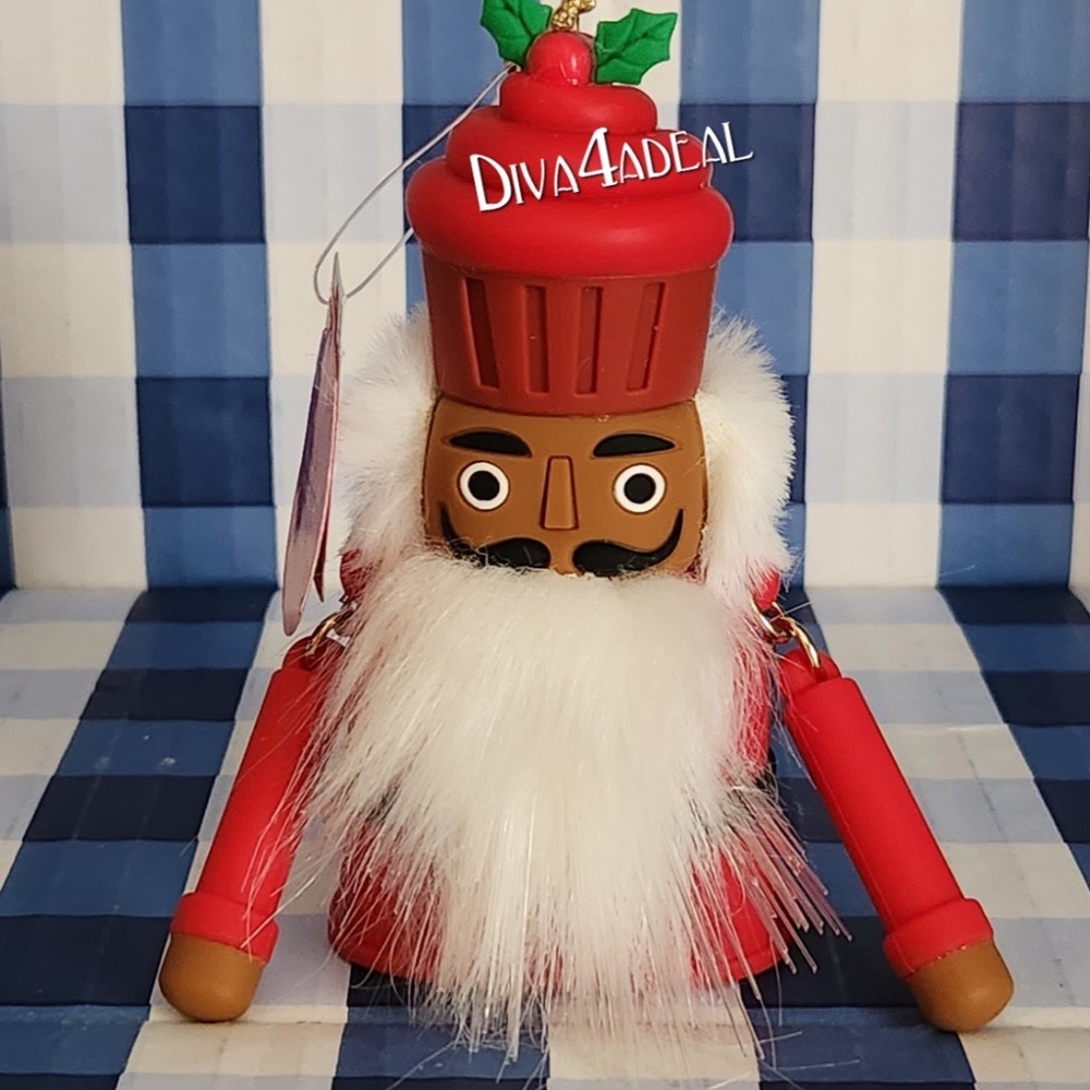 Bath & Body Works Christmas LIGHT-UP NUTCRACKER Pocketbac Holder